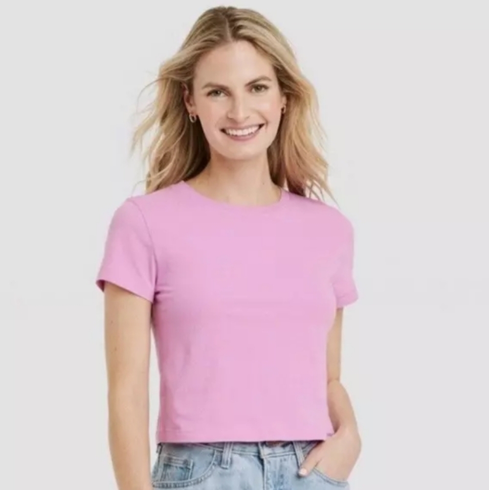 NWT Universal Thread Shrunken Short-sleeve Tee